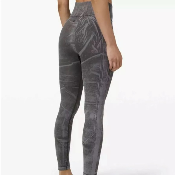 New Lululemon Ebb to Street Tight *Wash - Picture 2 of 5